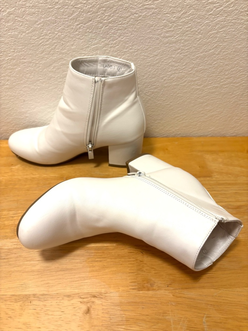 TOP Moda LADD 7 White Ankle Block Heel Boots with Side Zip